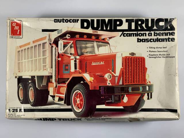 Autocar Dump Truck AMT/Ertl, původní vydání