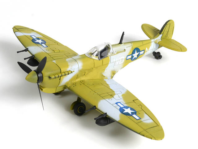 4D model nacvakávací stavebnice Spitfire 1:48 (3.)