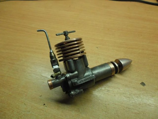 Detonační motor MK-17