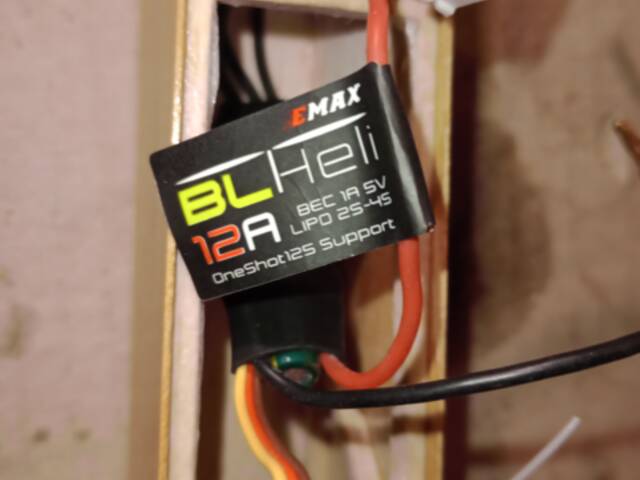 Emax BL12 heli programování??