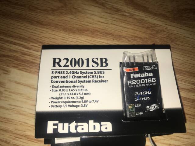 Futaba R2001SB S-FHSS/FHSS