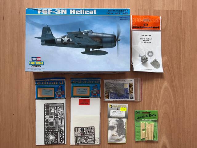 HobbyBoss F6F-3N Hellcat s doplnkami