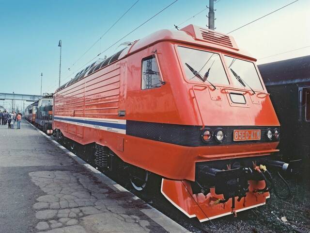 Lokomotivu Škoda 85E