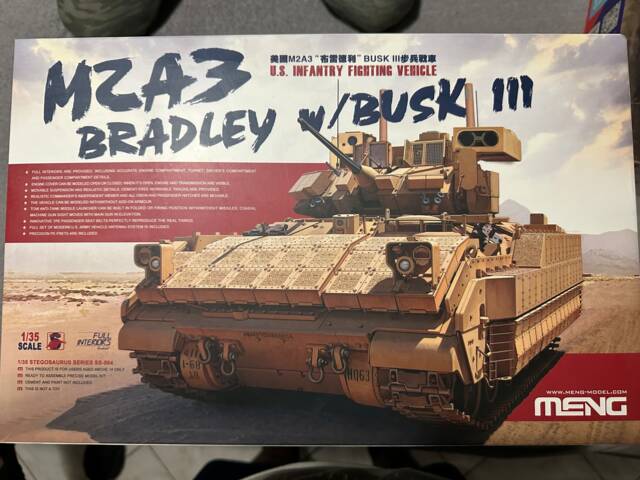 M2A3 Bradley w/BUSK  MENG