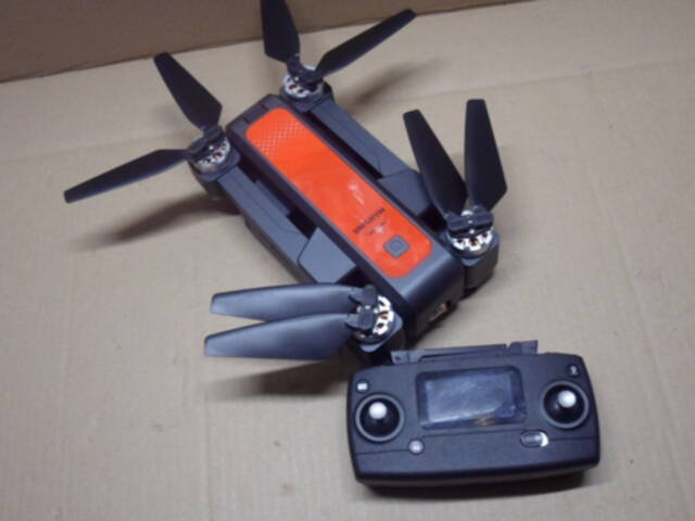 Marsmo B4W 2K skládací FPV dron