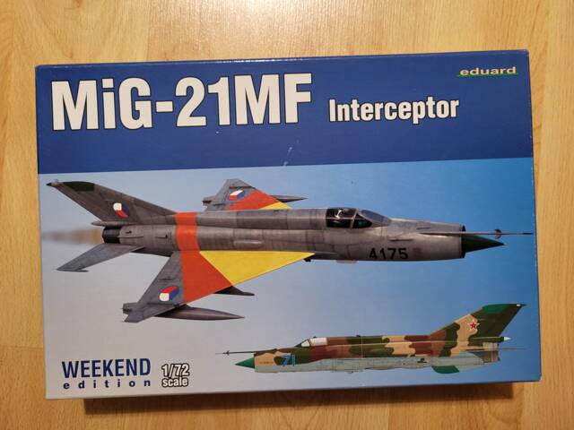 Mig-21 Interceptor 7456 + maska