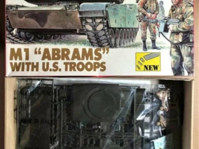 Model americkeho tanku - m1 abrams 1/35 + s pěchot