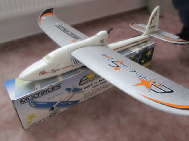 Model letadla Easy Star II fa. Multiplex + náhradn