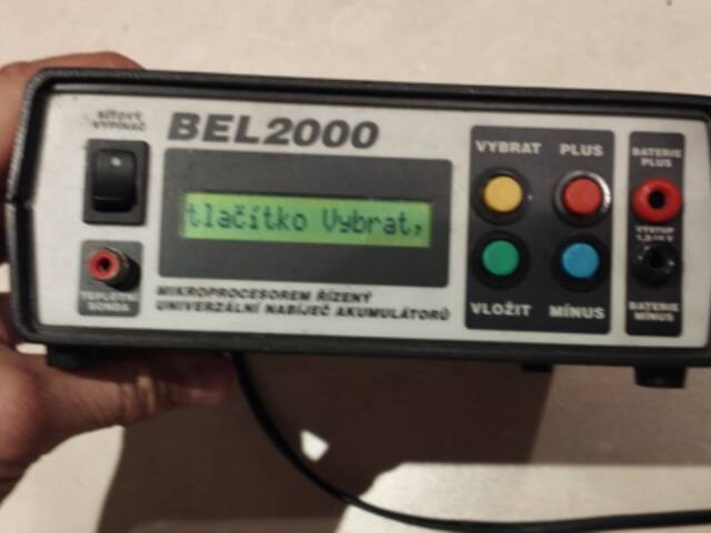 Nabíječka BEL 2000