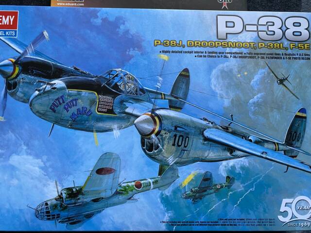 P-38 1/48 Academy s Big Brasin Eduard