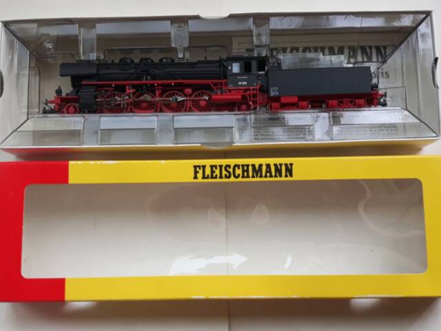 Parní lokomotiva BR 39 068 (Fleischmann 4135)