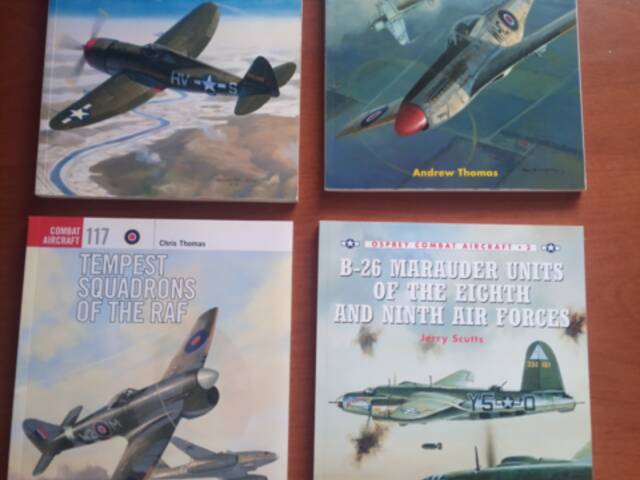 Publikace Osprey WWII.