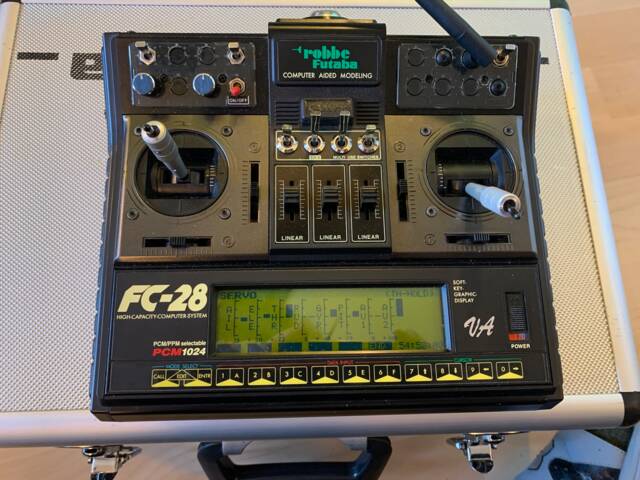 RC souprava FUTABA Robbe FC-28 V3 s PCM přijímačem