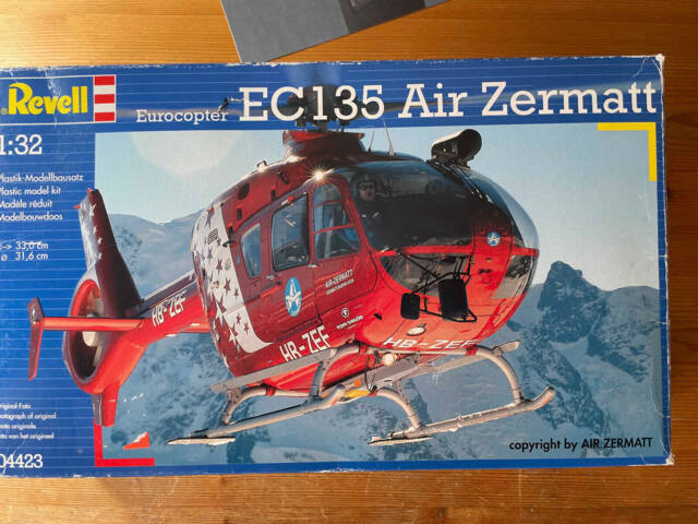 Revell EC 135 Air Zermatt