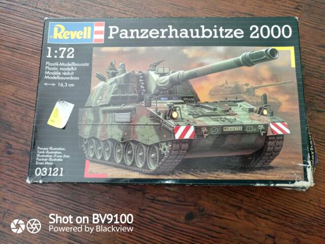 Revell Panzerhaubitze 2000 + lepty Extratech