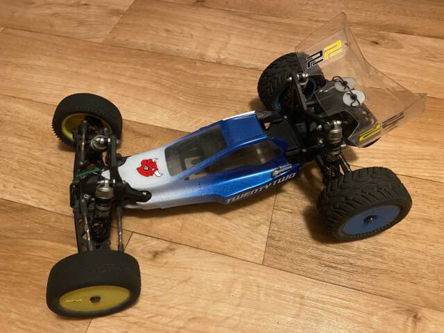 TLR 22 1/10 2wd buggy