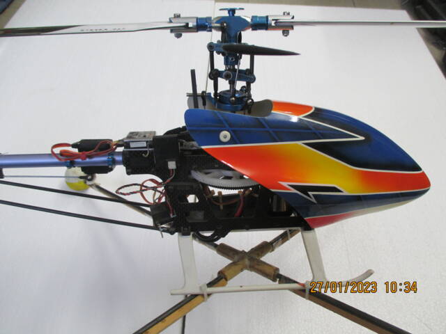 Vrtulník T-REX 450 SE