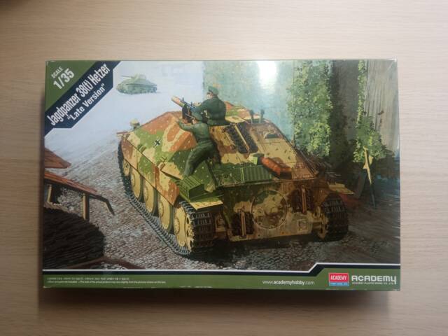 Jagdpanzer 38(t) Hetzer Late - Academy - 1/35