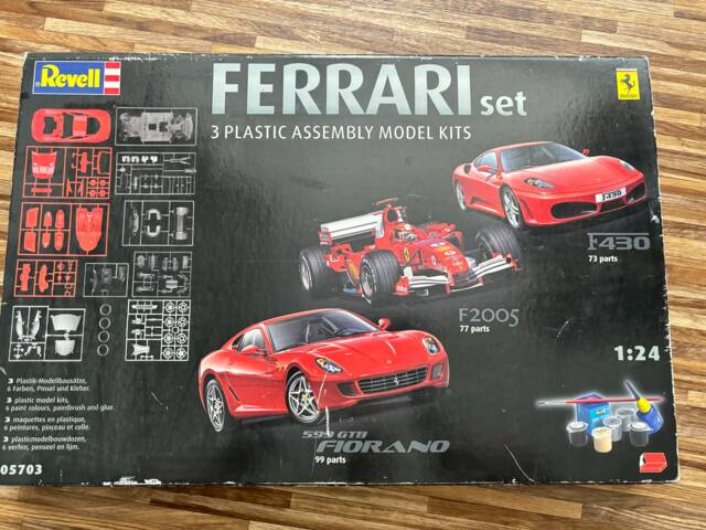 Revell Ferrari F430 1/24
