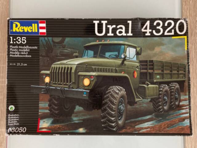 Ural 4320 1:35 Revell