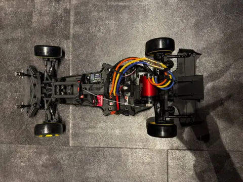 RC drift auto YOKOMO YD-2ZS