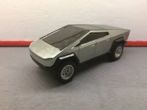 Angličáky CUSTOM 150