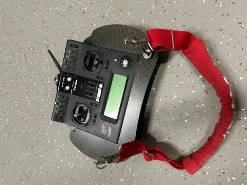 Predám vysílač Futaba FX-30