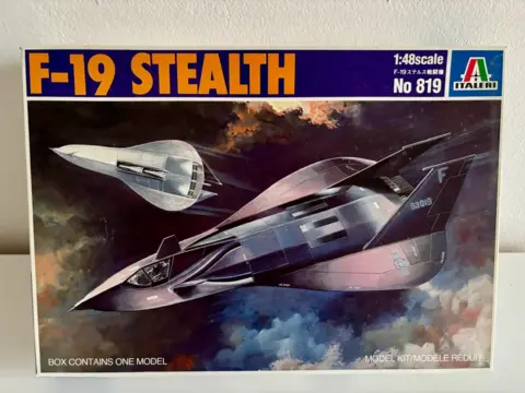 1:48 F-19 STEALTH