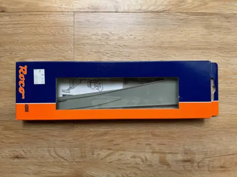 ROCO 42606 - nakoľajovač
