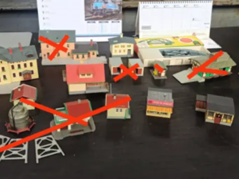 Vláčiky, Mašinky TT - domčeky, trafo, návestidlá, príslušenstvo