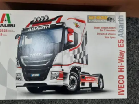 Iveco Hi-way E5 Abarth 1/24 Taliari