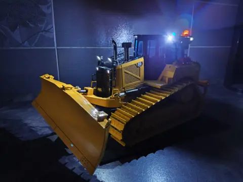 Caterpillar D6 X