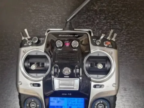 Graupner mx-16