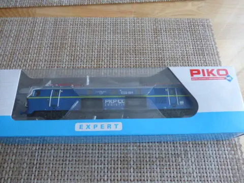 Elektrickú lokomotívu ET 22 - PKP Cargo , Piko 96330