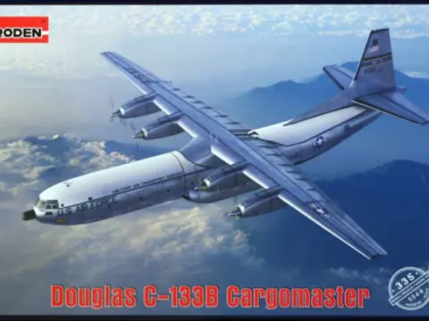 Nabízím Douglas C-133A Cargomaster  cena 699kč