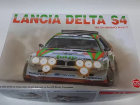 Rally auta 1/24