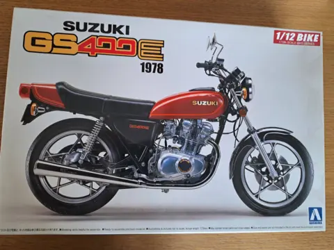 Suzuki GS400E od Aoshima