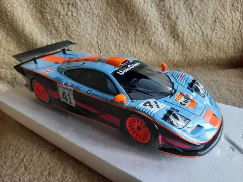 Prodám McLaren F1 GTR Gulf - 1:18 - Minichamps-limitovaný