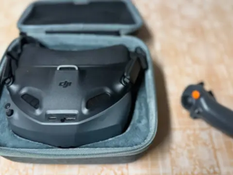 Brýle DJI Goggles N3 ovladač DJI RC Motion 3