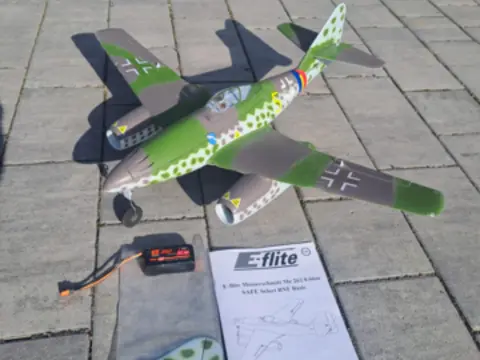 E-flite Messerschmitt Me 262 0.66m SAFE Select BNF Basic