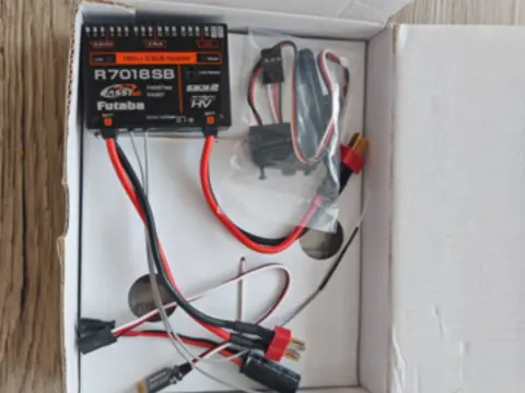 Futaba R7018SB