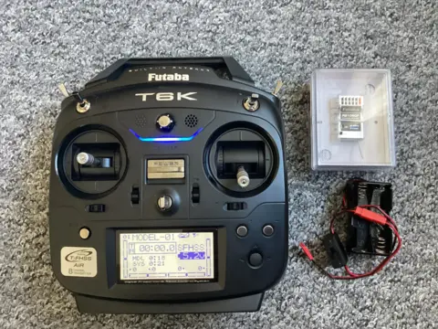 Futaba T6K