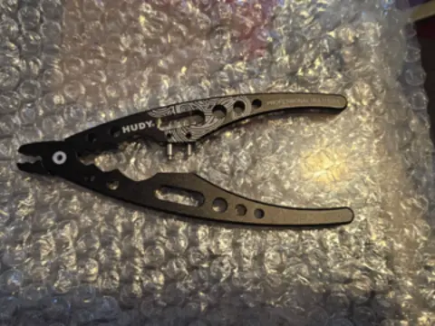 HUDY PROFESSIONAL MULTI TOOL