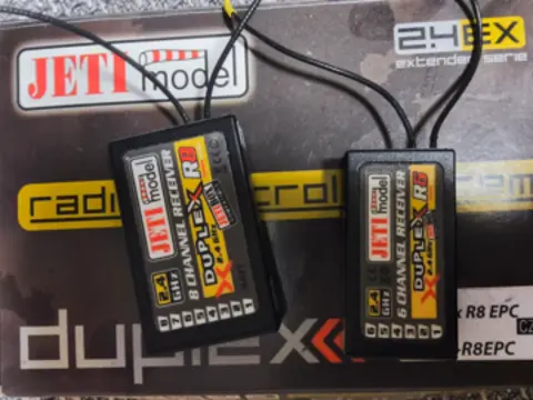 Jeti Duplex R8 a R6