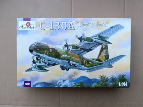 Lockheed C-130A, 1/144, A-Model