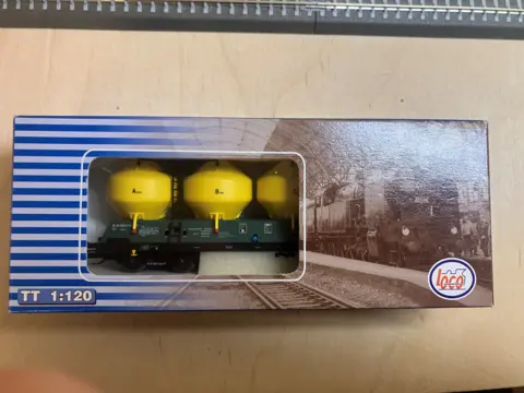 Loco 3704