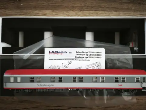 Ls models, lůžkový