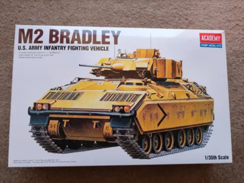 M-2 Bradley 1/35