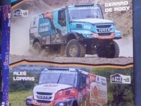 papierový model 1:32 Dakar