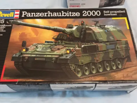 Panzerhaubitze 2000